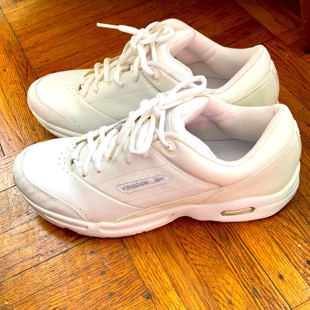 NWOT Reebok Hexalite walking shoes